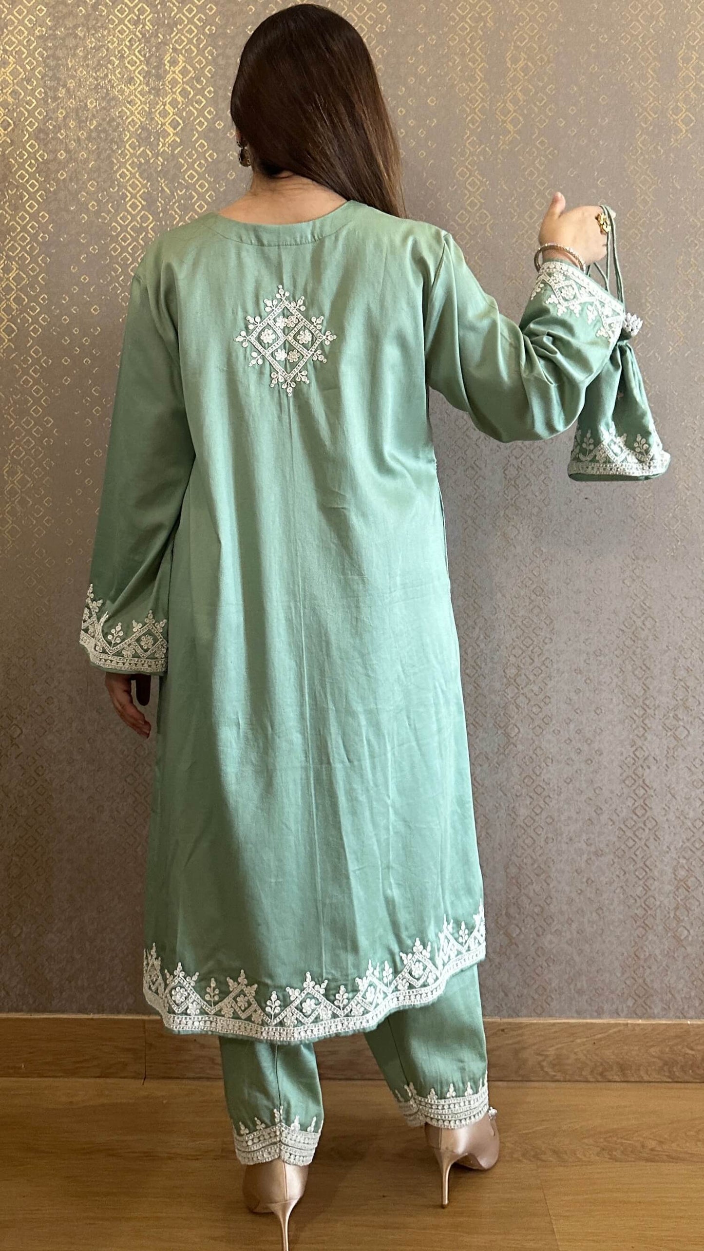 Pastel Green Kashmiri Phiran with Salwar and Matching Potli