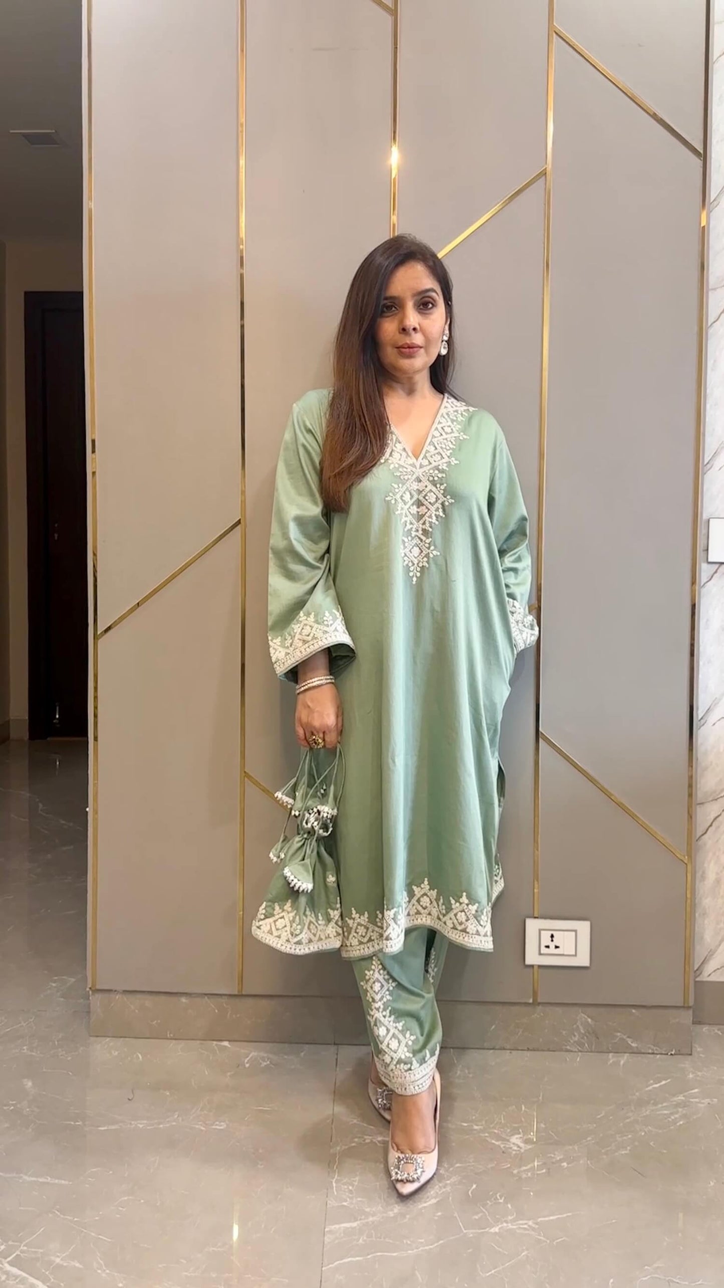 Pastel Green Kashmiri Phiran with Salwar and Matching Potli