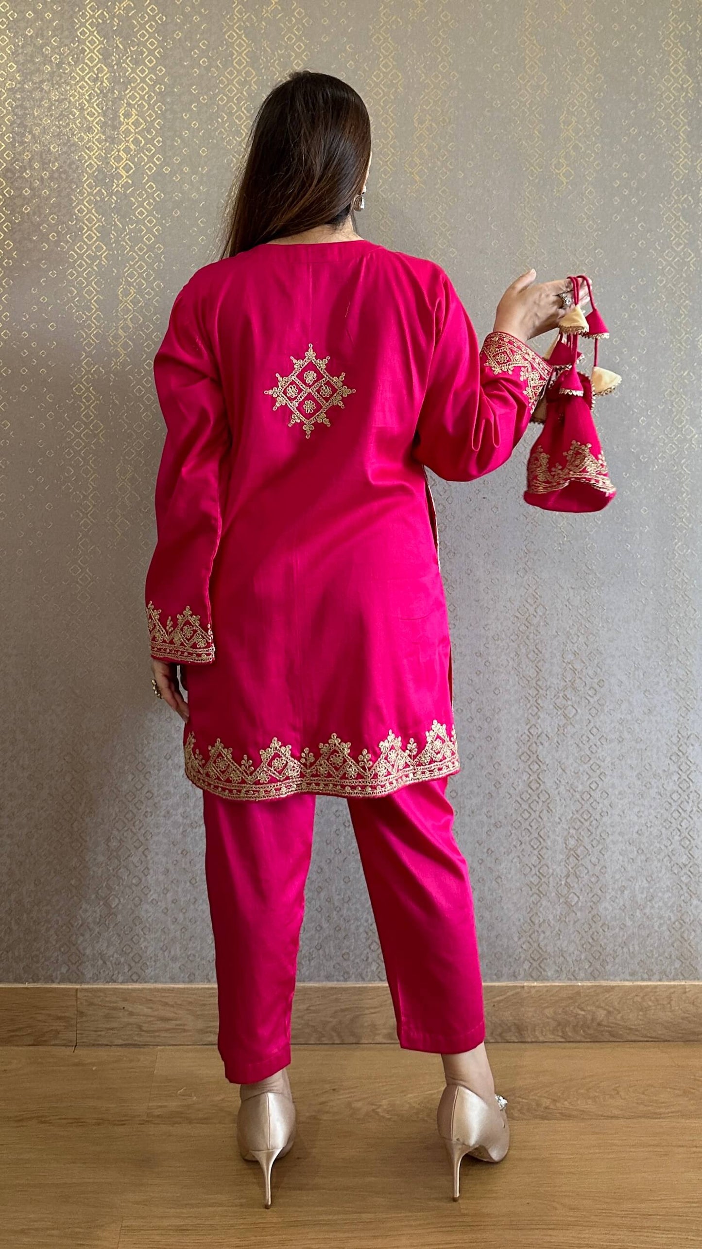 Hot Pink Kashmiri Phiran Coord with Pants and Matching Potli