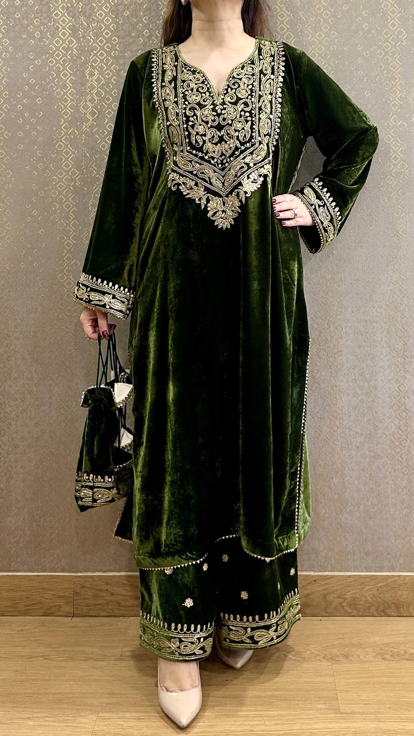 Forest Green Velvet Aaliya Embroidered Phiran Co-ord