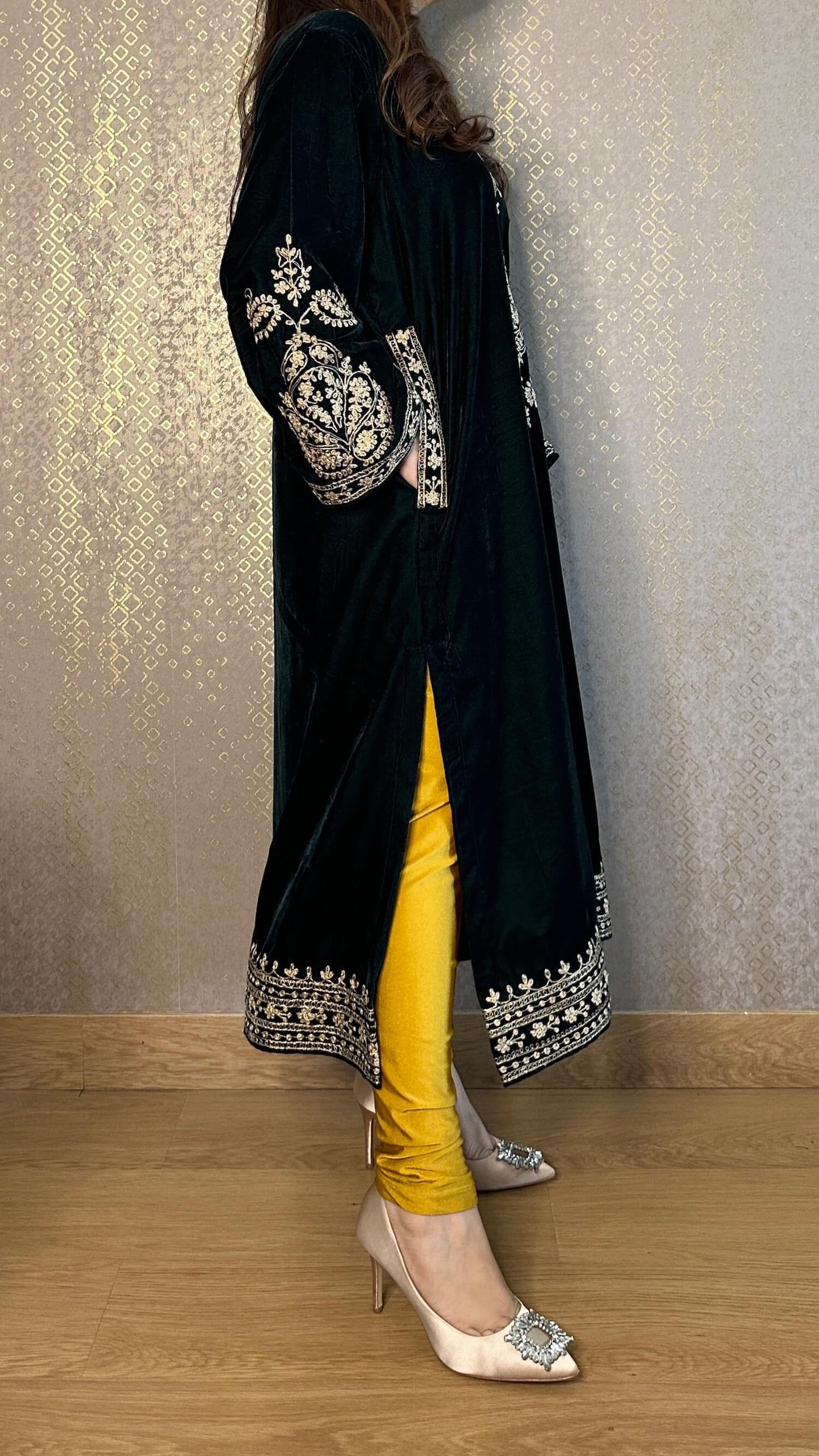 Deep Bottle Green Velvet Kashmiri-Phiran Kurta with Churidar and Matching Potli