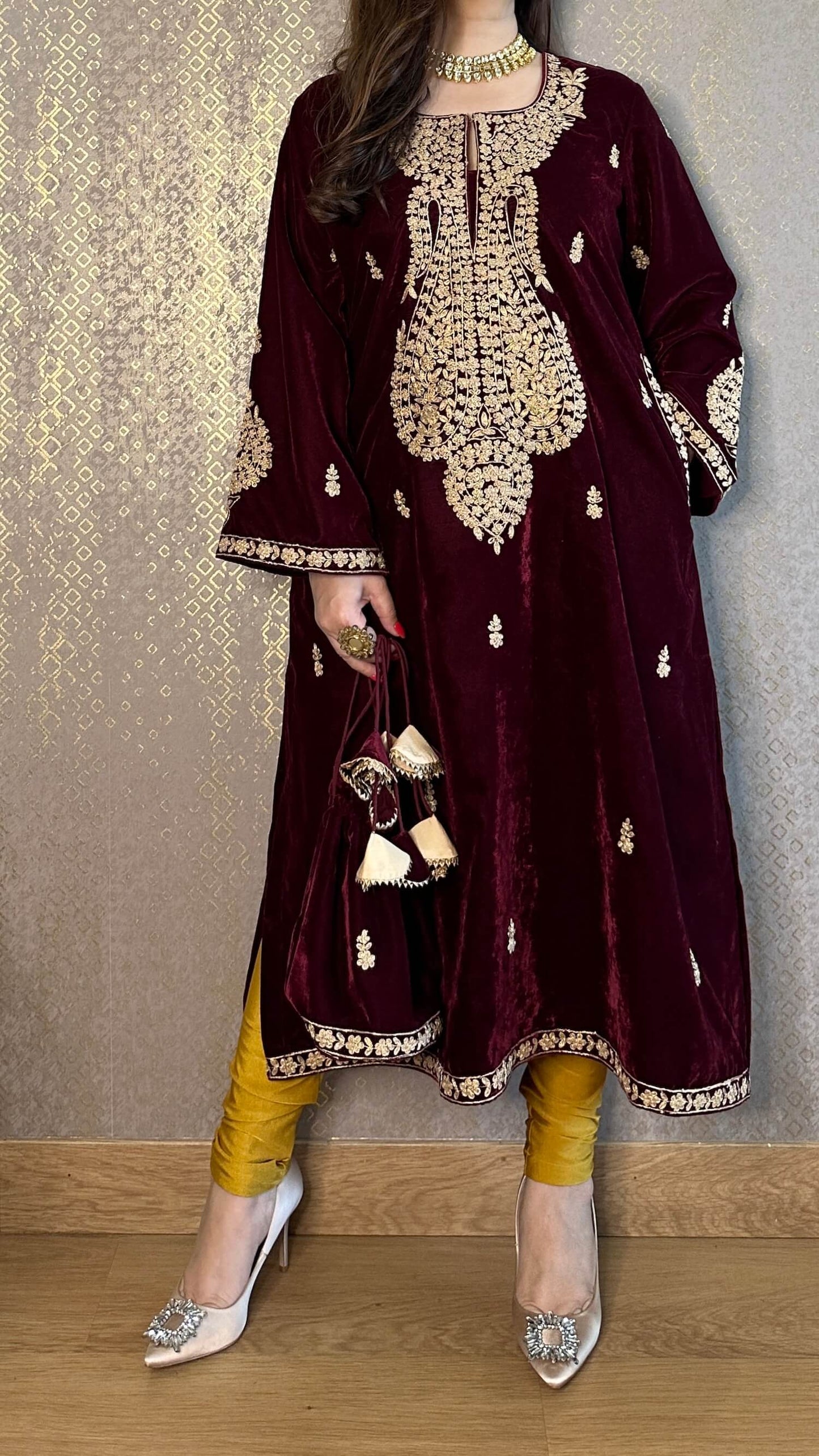 Maroon Paisley Velvet Kashmiri-Phiran Kurta with Churidar and Matching Potli