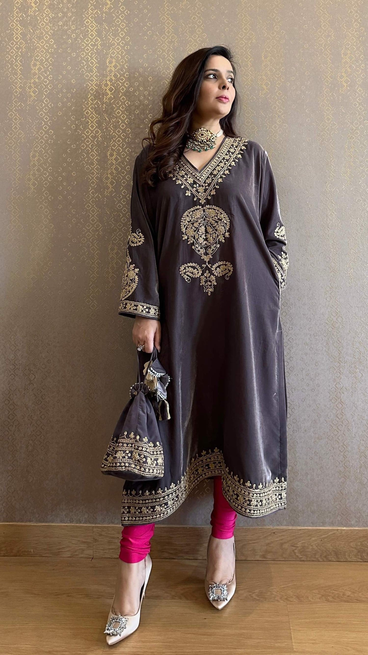 Grey Velvet Kashmiri-Phiran Kurta with Churidar and Matching Potli