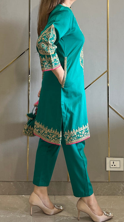 Farah Jade Green Cotton Silk Embroidered Phiran Co-ord