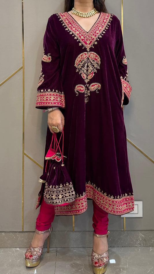 Purple Velvet Applique Kashmiri-Phiran Kurta with Churidar and Matching Potli