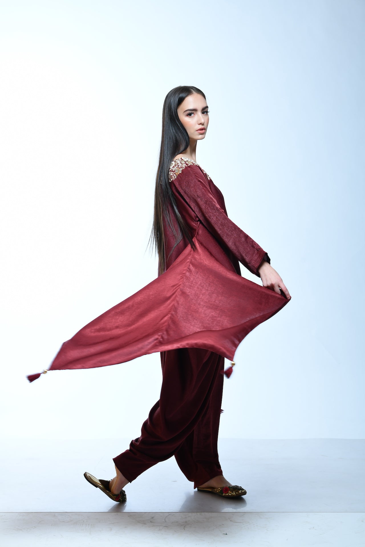 Maroon Dhoti And Cape Set - kylee