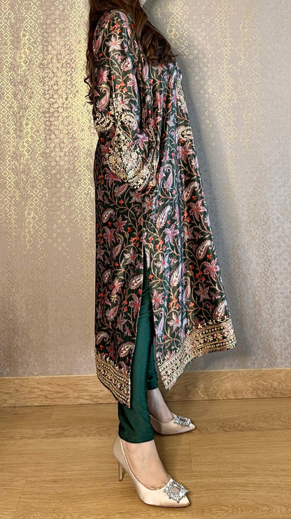 Bottle Green Printed Velvet Kashmiri-Phiran Kurta with Churidar and Matching Potli